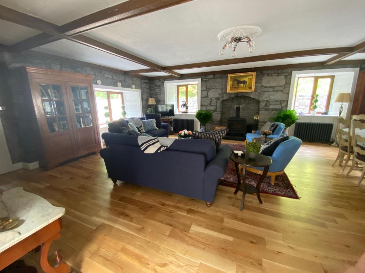 Salmon Weir Lodge Конг Екстериор снимка