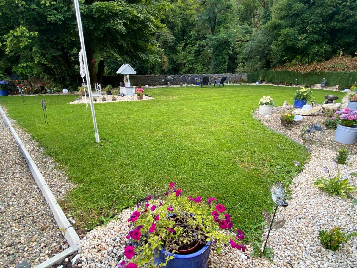 Salmon Weir Lodge Конг Екстериор снимка