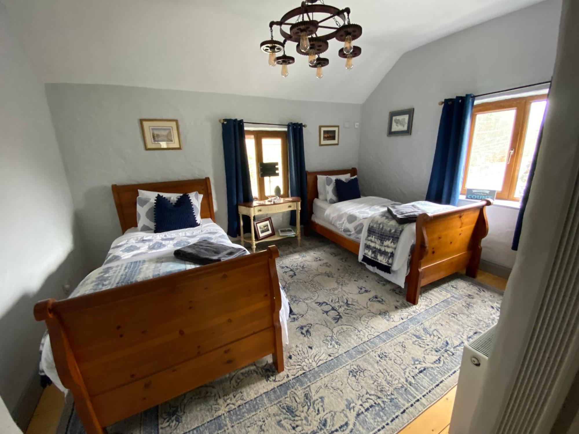 Salmon Weir Lodge Конг Екстериор снимка